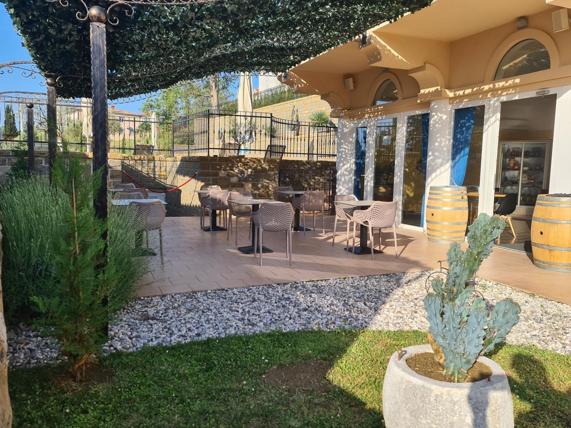 Hotel Stara Sola - Oleander Resort Korte Exteriér fotografie